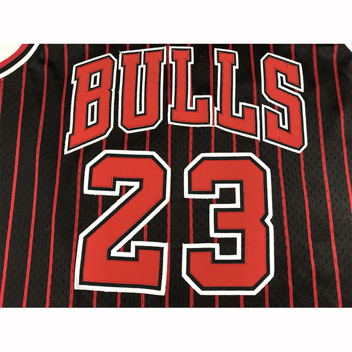 Camiseta Chicago Bulls Michael Jordan NO 23 Autentico 1996-97 Negro